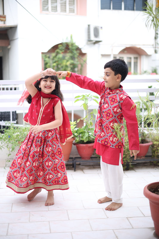 Gajraj Glory Sibling set CubsNCrowns