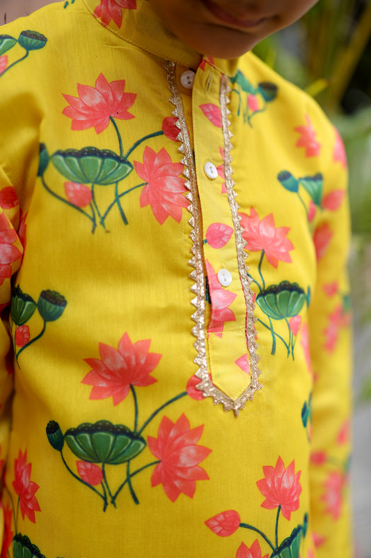 Pichwai Petals Boys Kurta Pyjama Set