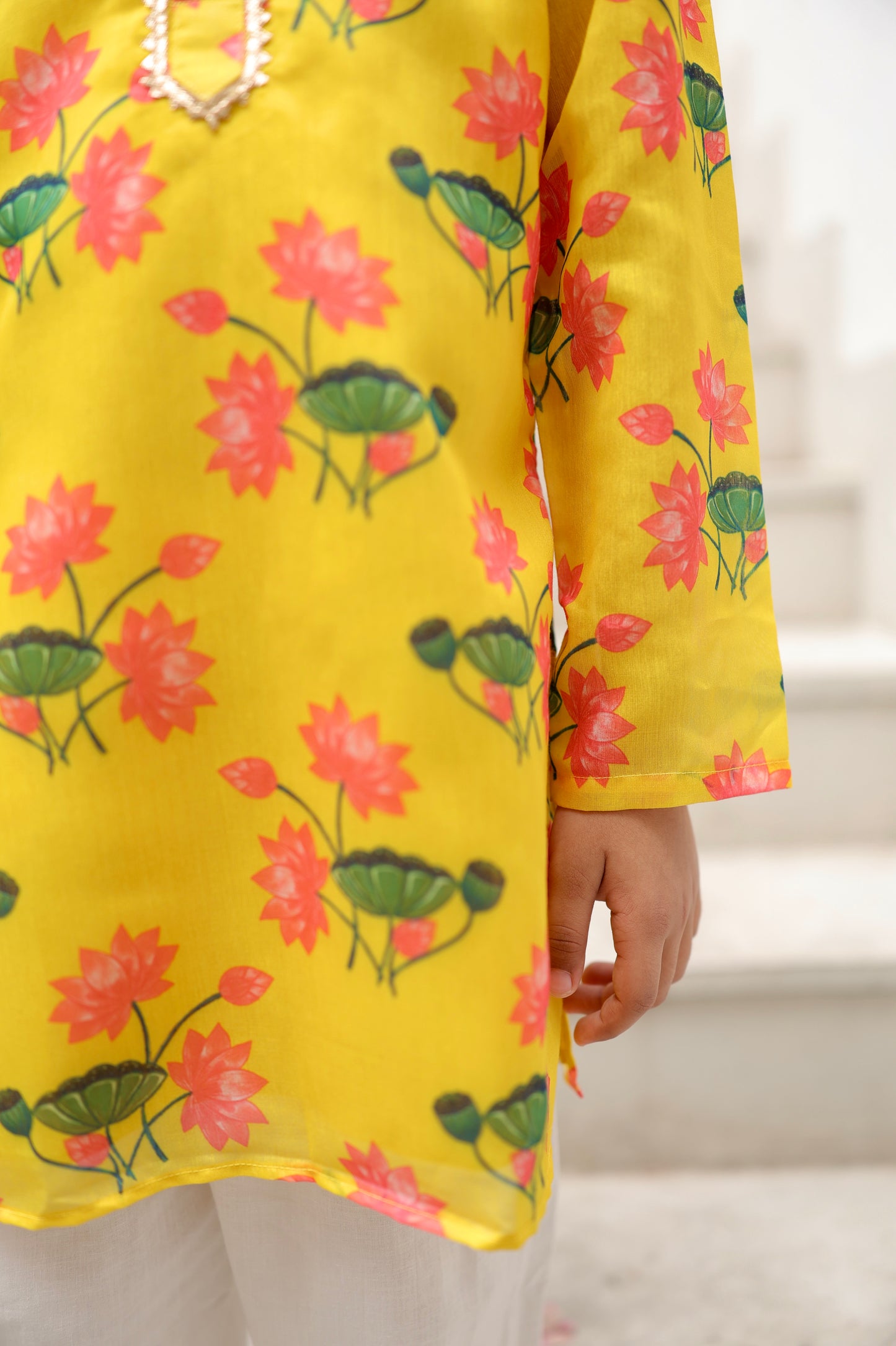 Pichwai Petals Boys Kurta Pyjama Set